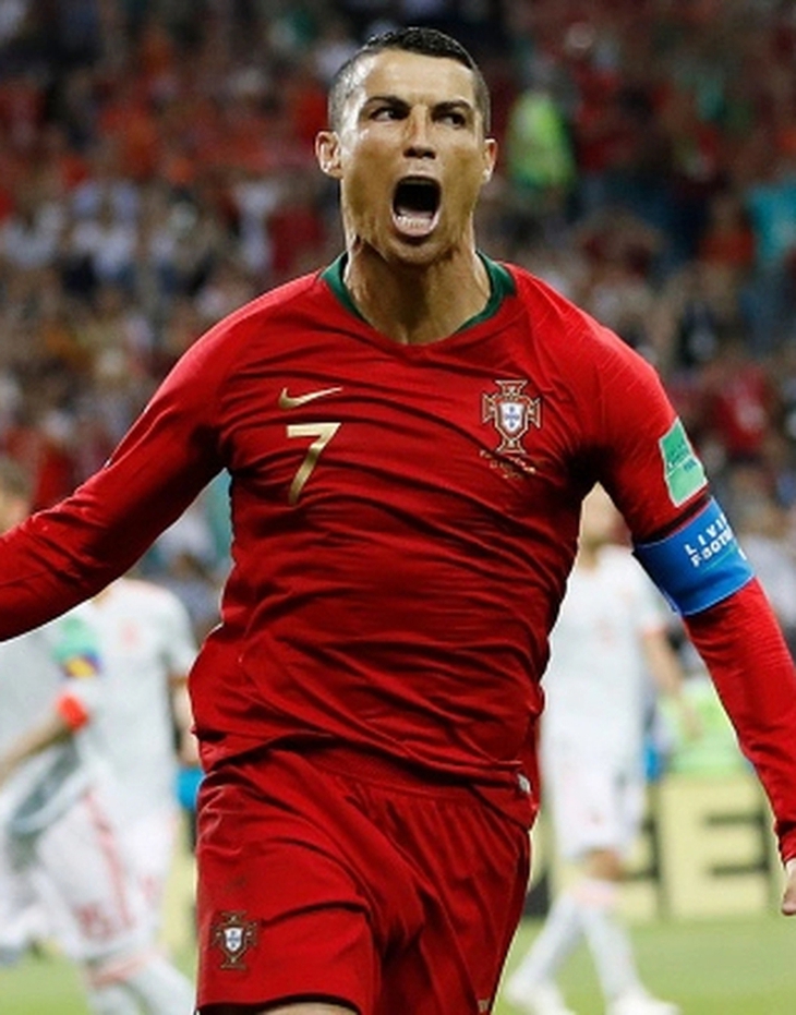 Dàn “bóng hồng” cực phẩm tại World Cup 2022: Từ bậc thầy karate mạnh mẽ đến Hoa hậu xinh đẹp ngút ngàn - Ảnh 1. Dàn “bóng hồng” cực phẩm tại World Cup 2022: Từ bậc thầy karate mạnh mẽ đến Hoa hậu xinh đẹp ngút ngàn - Ảnh 1.