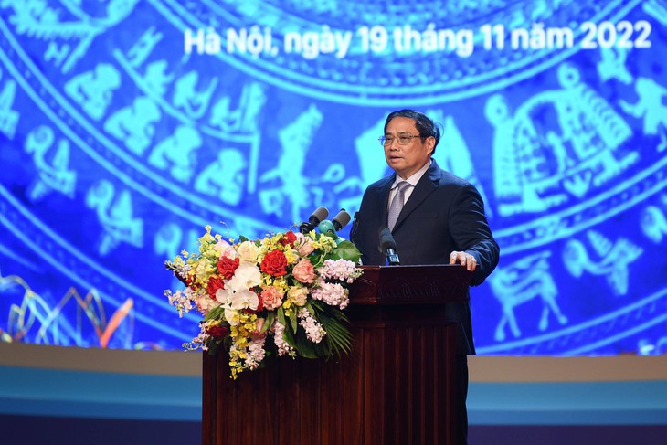 Thủ tướng Phạm Minh Chính: "Mỗi thầy, cô giáo phải xem nhiệm vụ giáo dục là cao cả, đặt toàn bộ tâm huyết, lương tâm và trách nhiệm vào công việc" - Ảnh 2.