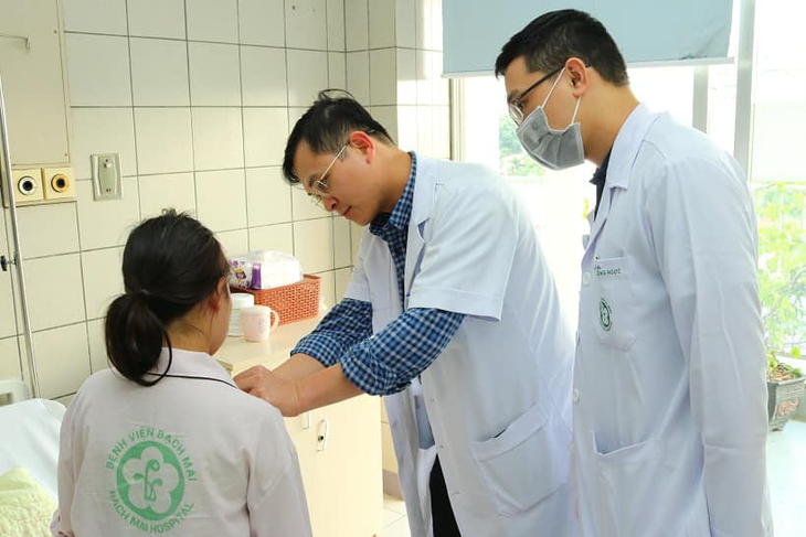 Phẫu thuật thành công khối u trung thất khổng lồ chèn ép toàn bộ khoang phổi của bệnh nhân - Ảnh 4. Phẫu thuật thành công khối u trung thất khổng lồ chèn ép toàn bộ khoang phổi của bệnh nhân - Ảnh 4.