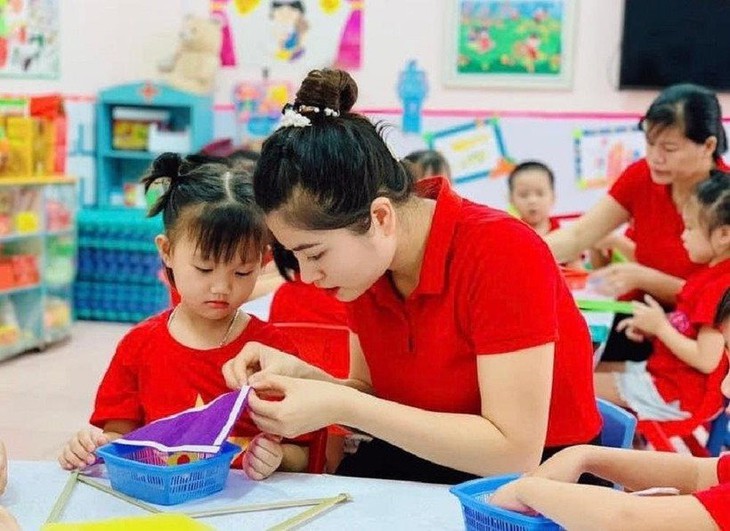 Giáo viên nghỉ việc, chuyển việc: Lương chưa đủ để trang trải cuộc sống - Ảnh 1. Giáo viên nghỉ việc, chuyển việc: Lương chưa đủ để trang trải cuộc sống - Ảnh 1.