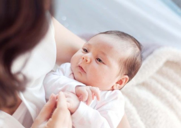 Chăm sóc trẻ mắc bệnh mềm sụn thanh quản - Ảnh 4. Chăm sóc trẻ mắc bệnh mềm sụn thanh quản - Ảnh 4.