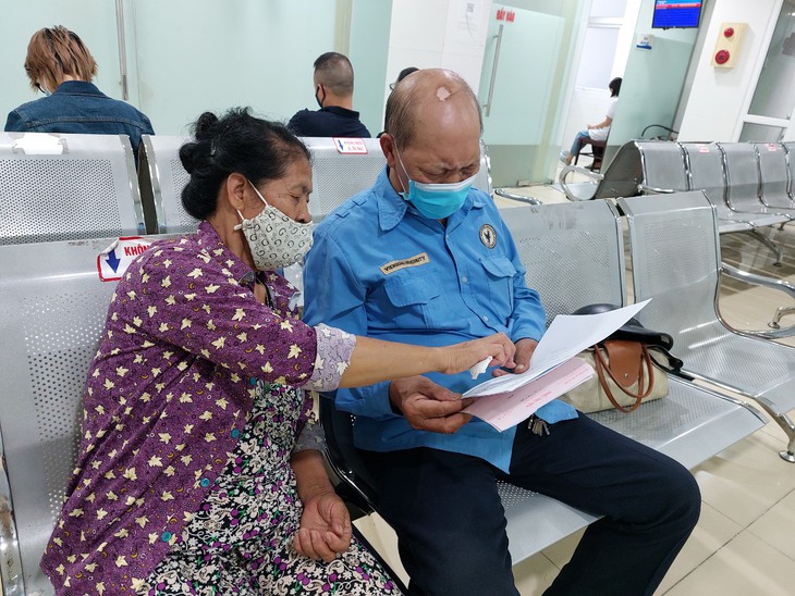 Thuốc bôi da, không tùy tiện sử dụng - Ảnh 1.