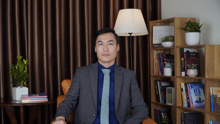Thấy gì sau hàng loạt vụ cướp ngân hàng? - Ảnh 4. Thấy gì sau hàng loạt vụ cướp ngân hàng? - Ảnh 4.