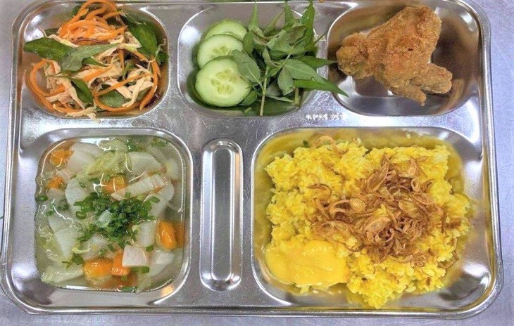 Từ vụ học sinh tử vong nghi ngộ độc thực phẩm sau bữa ăn bán trú: Trường học cần cải thiện về tư duy an toàn - Ảnh 3. Từ vụ học sinh tử vong nghi ngộ độc thực phẩm sau bữa ăn bán trú: Trường học cần cải thiện về tư duy an toàn - Ảnh 3.