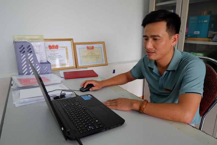 Thầy giáo trường y 30 lần hiến máu và đam mê làm thiện nguyện - Ảnh 2. Thầy giáo trường y 30 lần hiến máu và đam mê làm thiện nguyện - Ảnh 2.