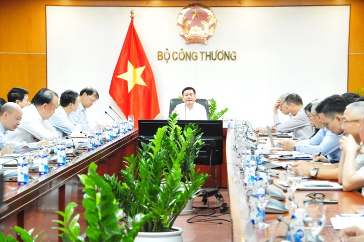 Bộ Công thương đưa hai kịch bản đảm bảo nguồn cung xăng dầu cho năm 2023 - Ảnh 1. Bộ Công thương đưa hai kịch bản đảm bảo nguồn cung xăng dầu cho năm 2023 - Ảnh 1.