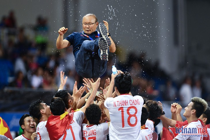 HLV Park Hang Seo ‘dốc ruột gan’ trong tâm thư chia tay bóng đá Việt Nam - Ảnh 2.