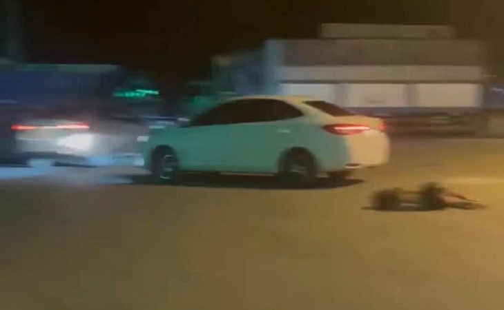 Tài xế ô tô tăng ga tông 2 phụ nữ thương vong ngay tại cây xăng - Ảnh 1. Tài xế ô tô tăng ga tông 2 phụ nữ thương vong ngay tại cây xăng - Ảnh 1.