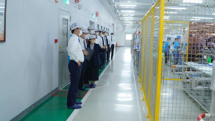 Bình Dương đạt và vượt nhiều chỉ tiêu kinh tế xã hội năm 2022 - Ảnh 3.