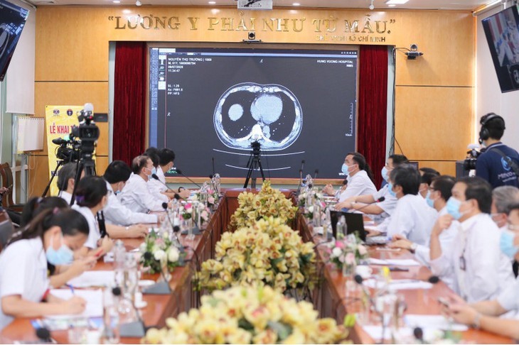 Khám chữa bệnh từ xa chuyên ngành ung bướu: Lợi ích kép - Ảnh 1.
