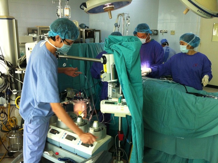 Tim đập nhanh, mệt, thở khó...cảnh giác với bệnh trọng cần nhập viện ngay - Ảnh 2.