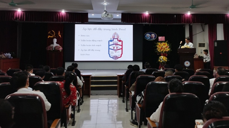Cập nhật kỹ thuật mới giúp cấp cứu chống độc, hồi sức tích cực, chống đột quỵ đạt hiệu quả cao - Ảnh 2. Cập nhật kỹ thuật mới giúp cấp cứu chống độc, hồi sức tích cực, chống đột quỵ đạt hiệu quả cao - Ảnh 2.