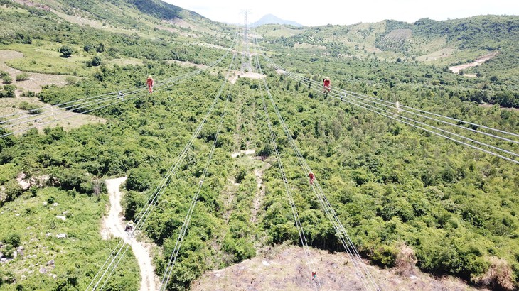 photo-1669344072264