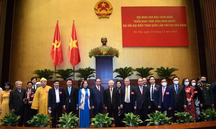 Giúp cán bộ, đảng viên, nhân dân nhận thức đầy đủ tầm quan trọng của lĩnh vực văn hóa - Ảnh 1.