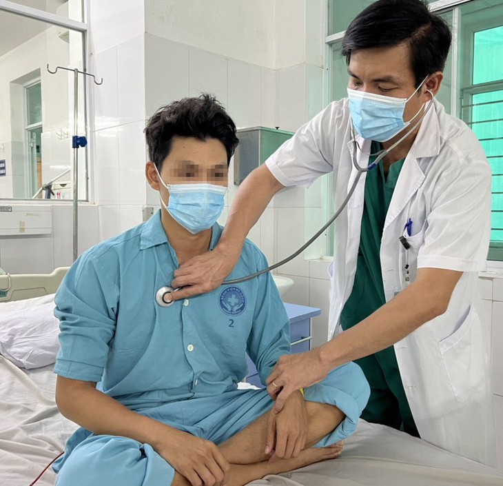 Ngừng tim đột ngột với những dấu hiệu ban đầu sốt cao, đau đầu - Ảnh 1. Ngừng tim đột ngột với những dấu hiệu ban đầu sốt cao, đau đầu - Ảnh 1.
