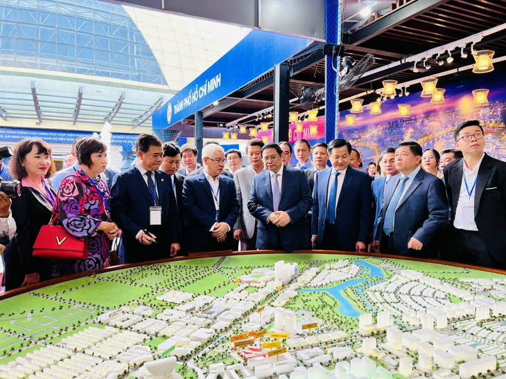 Chủ tịch tỉnh Bình Dương: Bình Dương nỗ lực phát triển, đóng góp nhiều hơn nữa cho vùng Đông Nam Bộ - Ảnh 2.
