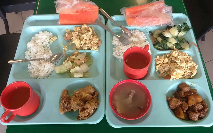 Thêm một vụ nghi ngộ độc thực phẩm tại trường học: Buồn và lo!