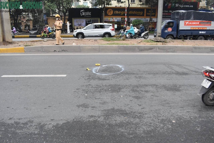 Tìm nhân chứng vụ tai nạn khiến người đi bộ tử vong - Ảnh 2. Tìm nhân chứng vụ tai nạn khiến người đi bộ tử vong - Ảnh 2.