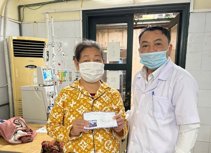 Công tác xã hội là 'cánh tay nối dài' giúp giúp bệnh viện nâng cao chất lượng khám, chữa bệnh - Ảnh 2. Công tác xã hội là 'cánh tay nối dài' giúp giúp bệnh viện nâng cao chất lượng khám, chữa bệnh - Ảnh 2.