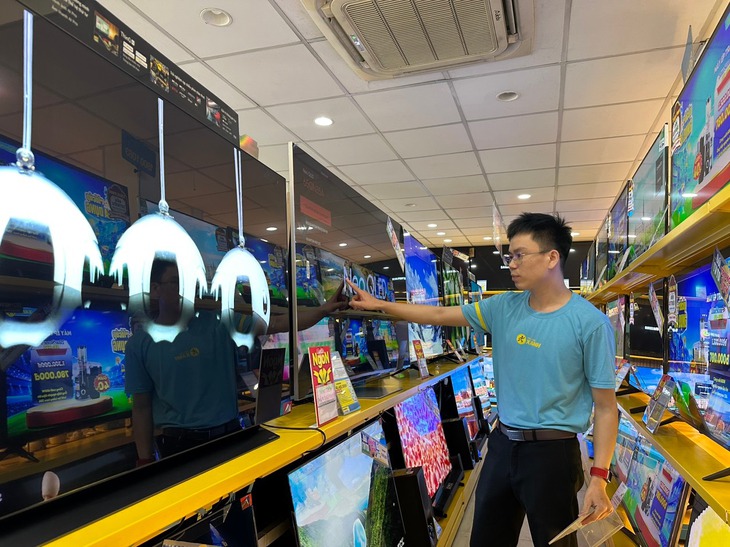 Hàng hóa tiếp tục giảm sâu trong Tuần lễ thương mại điện tử quốc gia và Ngày mua sắm trực tuyến - Ảnh 2.