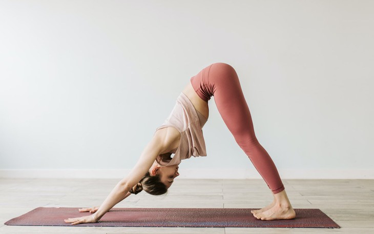 Khỏe đẹp nhờ 10 phút tập yoga trước khi ngủ