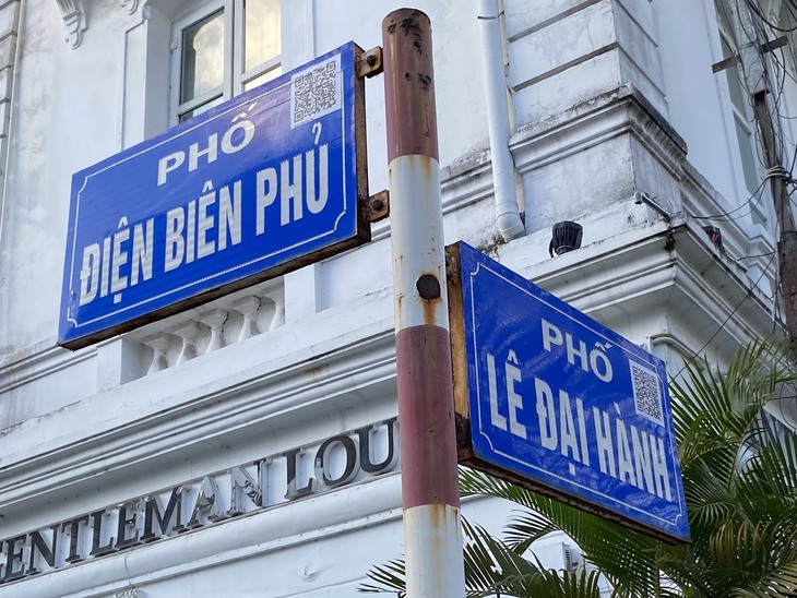 Gắn QR trên các tuyến phố ở Hải Phòng: Cần ưu tiên gắn sớm cho những tên phố lạ - Ảnh 1. Gắn QR trên các tuyến phố ở Hải Phòng: Cần ưu tiên gắn sớm cho những tên phố lạ - Ảnh 1.