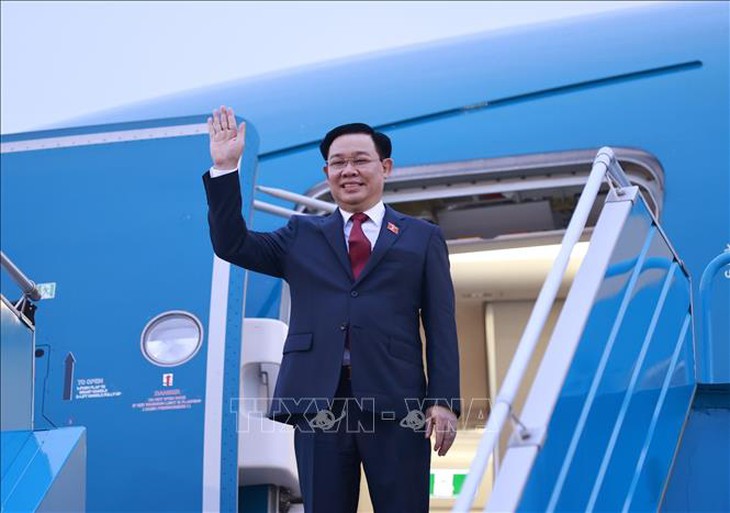 Chủ tịch Quốc hội lên đường thăm chính thức Australia và New Zealand - Ảnh 1. Chủ tịch Quốc hội lên đường thăm chính thức Australia và New Zealand - Ảnh 1.