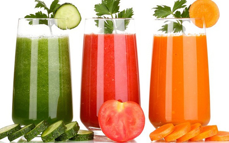Chỉ uống nước ép trái cây để giảm cân, lợi bất cập hại