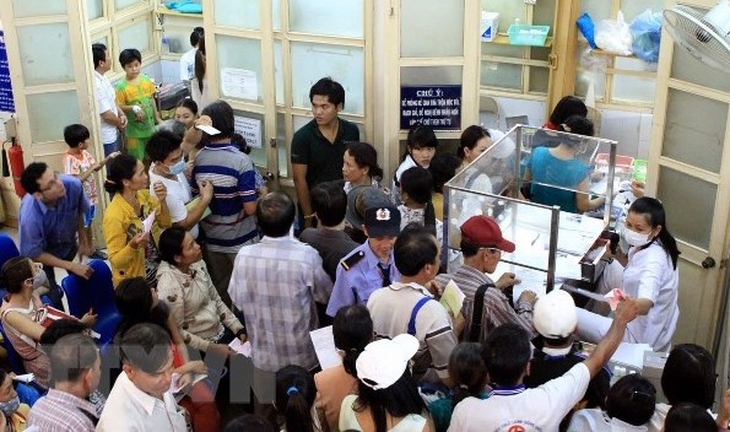 Bộ Nội vụ: Công chức, viên chức nghỉ, chuyển việc là xu hướng tích cực, 'vào - ra theo cơ chế thị trường' - Ảnh 4.