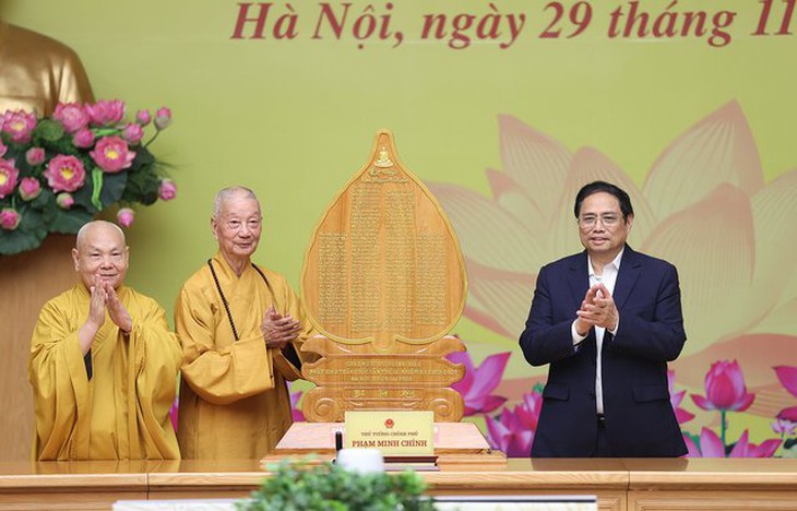 Giáo hội Phật giáo chung tay xây dựng đất nước hòa bình, hùng cường, thịnh vượng, nhân dân ấm no, hạnh phúc - Ảnh 5.