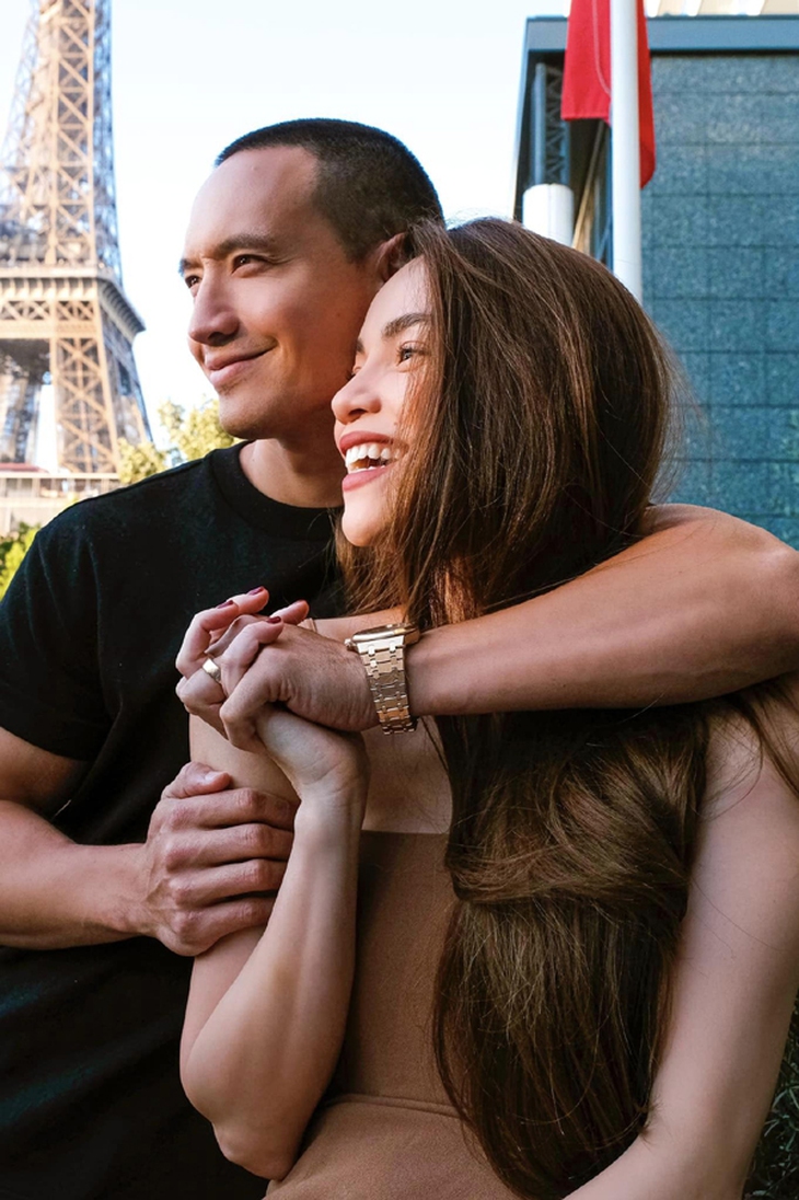 Cặp song sinh Lisa - Leon nhà Hồ Ngọc Hà tròn 2 tuổi - Ảnh 4. Cặp song sinh Lisa - Leon nhà Hồ Ngọc Hà tròn 2 tuổi - Ảnh 4.