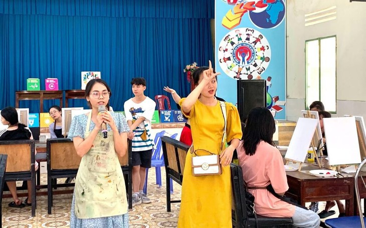 "Làng hy vọng" - Lời tri ân thầy cô dạy trẻ khiếm thính, tự kỷ nhân ngày 20/11