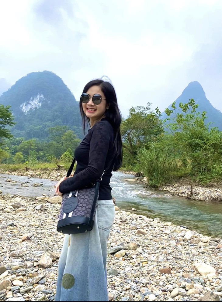 NSND Thu Hà còn mãi vẻ tiểu thư "Lá ngọc cành vàng" thập niên 90 - Ảnh 3.