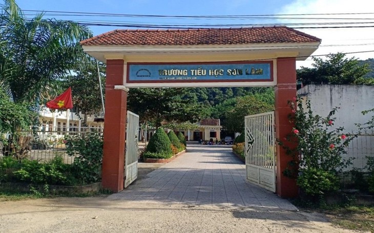 Vụ mang dao vào trường đe dọa: Yêu cầu xử lý công bằng cả phụ huynh, nhà trường
