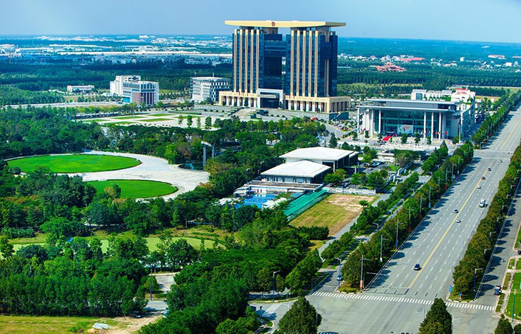 Chủ tịch tỉnh Bình Dương: Vùng Đông Nam Bộ tiếp tục sẽ là một cực phát triển quan trọng của cả nước - Ảnh 5. Chủ tịch tỉnh Bình Dương: Vùng Đông Nam Bộ tiếp tục sẽ là một cực phát triển quan trọng của cả nước - Ảnh 5.