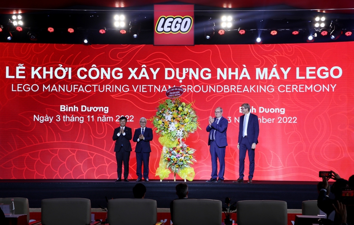 Chủ tịch tỉnh Bình Dương: Vùng Đông Nam Bộ tiếp tục sẽ là một cực phát triển quan trọng của cả nước - Ảnh 3. Chủ tịch tỉnh Bình Dương: Vùng Đông Nam Bộ tiếp tục sẽ là một cực phát triển quan trọng của cả nước - Ảnh 3.