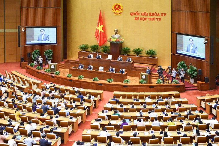Thủ tướng nêu các giải pháp khắc phục tình trạng thiếu thuốc, trang thiết bị, vật tư y tế - Ảnh 3.