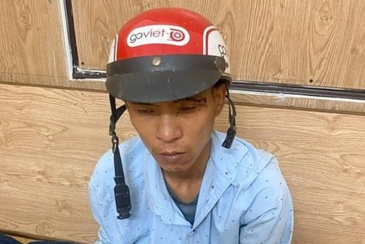 Bắt nóng tên cướp đội lốt xe ôm công nghệ gây án - Ảnh 2.
