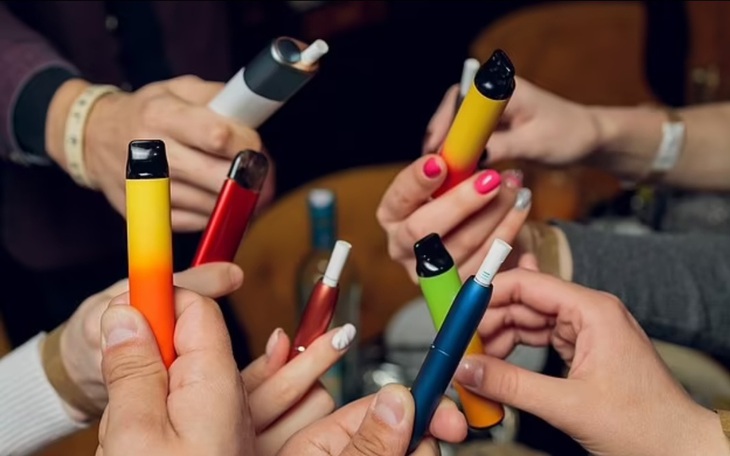 Cách nào để sớm nhận biết con dùng thuốc lá điện tử?