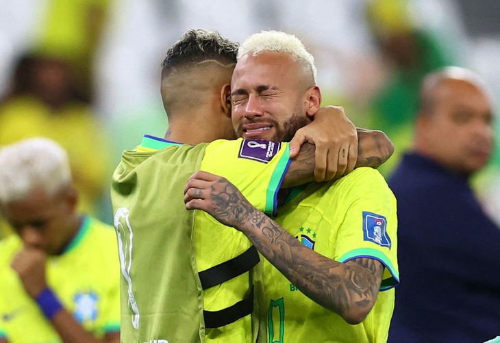 Khoảnh khắc xúc động nhất trận Brazil với Croatia - Ảnh 1.