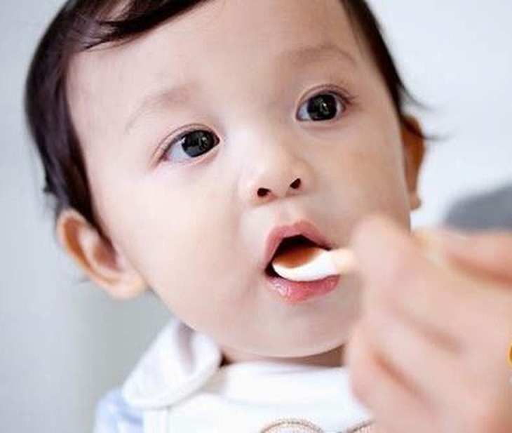 Dùng thuốc và xử lý các tình huống cho trẻ bị ho tại nhà - Ảnh 2.