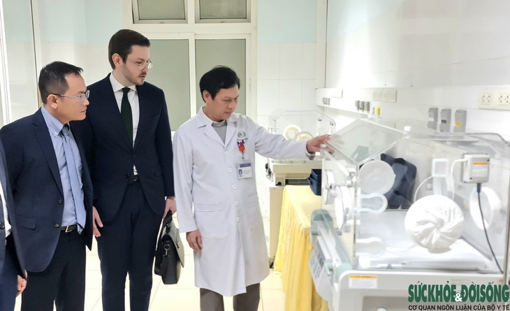 Chính phủ Ba Lan hỗ trợ thiết bị y tế cho Bệnh viện Hữu nghị Đa khoa Nghệ An - Ảnh 2.
