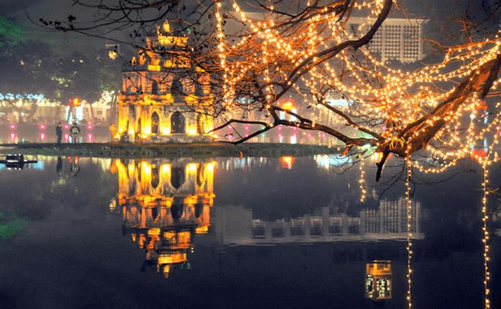 Những địa điểm vui chơi Noel ở Hà Nội được giới trẻ "săn đón" - Ảnh 4.