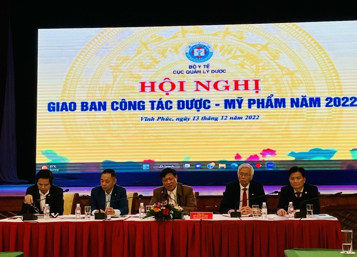Bộ Y tế đề xuất tiếp tục gia hạn giấy đăng ký lưu hành 12.700 thuốc, nguyên liệu làm thuốc đến 31/12/2024 - Ảnh 1. Bộ Y tế đề xuất tiếp tục gia hạn giấy đăng ký lưu hành 12.700 thuốc, nguyên liệu làm thuốc đến 31/12/2024 - Ảnh 1.