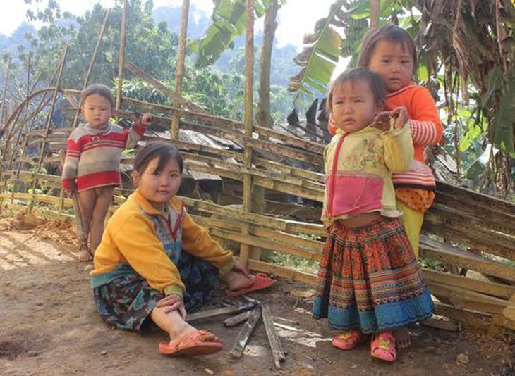 Những sai lầm trong nuôi dưỡng và chăm sóc trẻ - Ảnh 3.