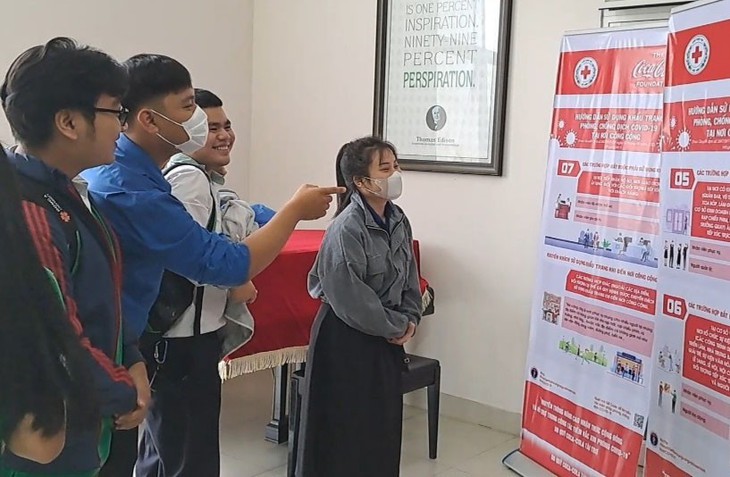 Truyền thông nâng cao nhận thức về vaccxin phòng COVID-19 cho sinh viên Đại học Đông Á Đà Nẵng - Ảnh 2.