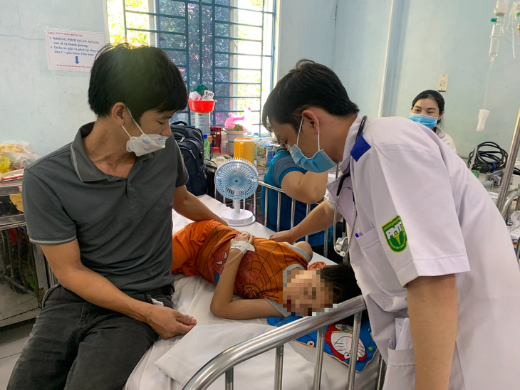 TP.HCM: Tăng 50% trẻ mắc viêm màng não cuối năm - Ảnh 1.