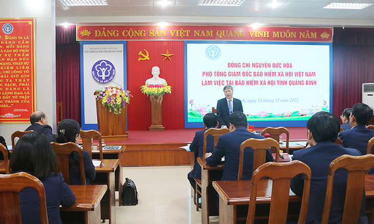 Tiếp tục nỗ lực đôn đốc, vận động người dân tích cực tham gia BHXH tự nguyện, BHYT hộ gia đình - Ảnh 1. Tiếp tục nỗ lực đôn đốc, vận động người dân tích cực tham gia BHXH tự nguyện, BHYT hộ gia đình - Ảnh 1.