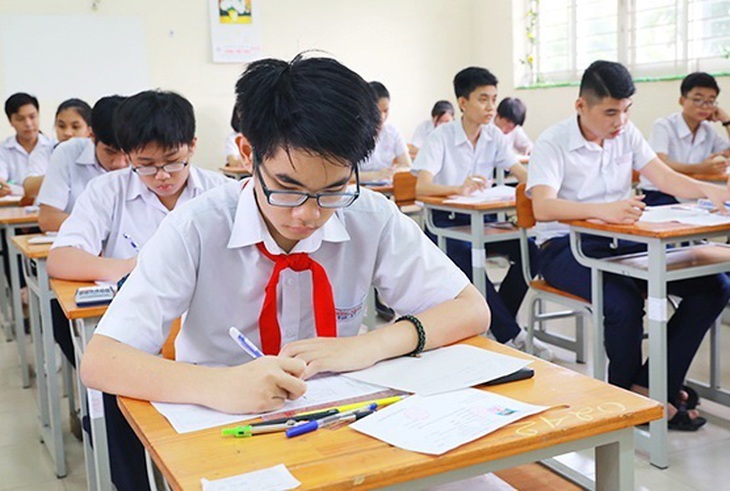 Bộ GD&ĐT nói gì trước việc học sinh muốn chuyển tổ hợp môn học lớp 10? - Ảnh 2. Bộ GD&ĐT nói gì trước việc học sinh muốn chuyển tổ hợp môn học lớp 10? - Ảnh 2.