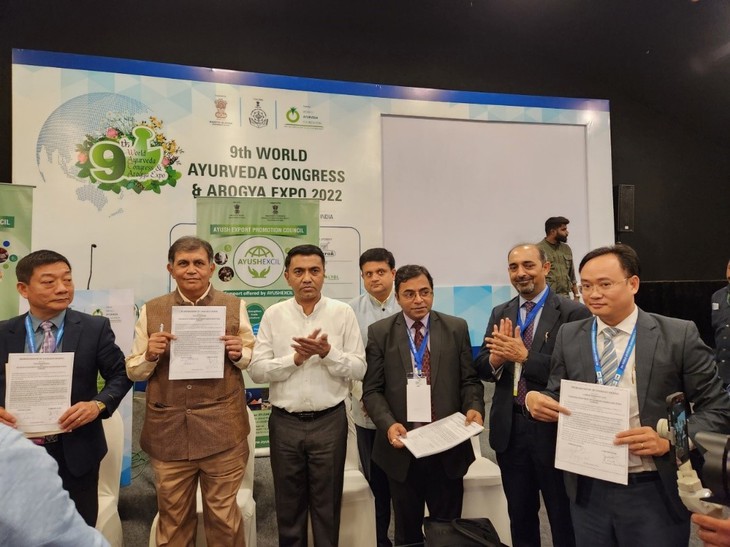 Ký kết hợp tác và giới thiệu sản phẩm y học cổ truyền của Việt Nam ra nước ngoài - Ảnh 5.